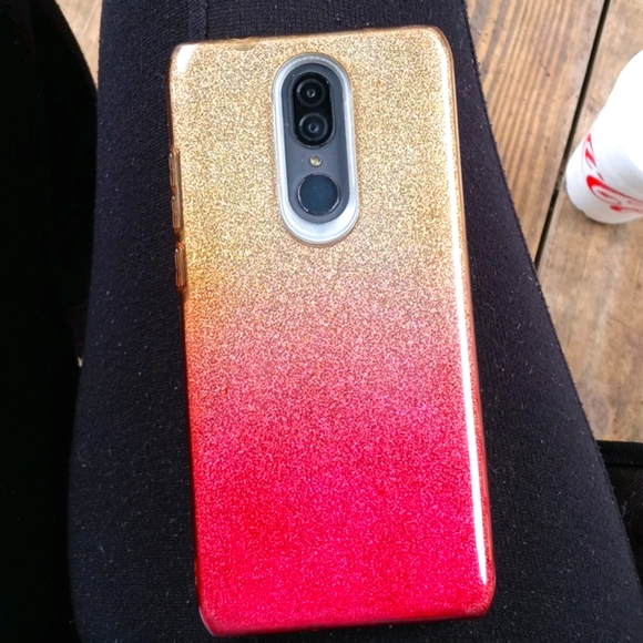 Cell Phone - Picture 3 of 4